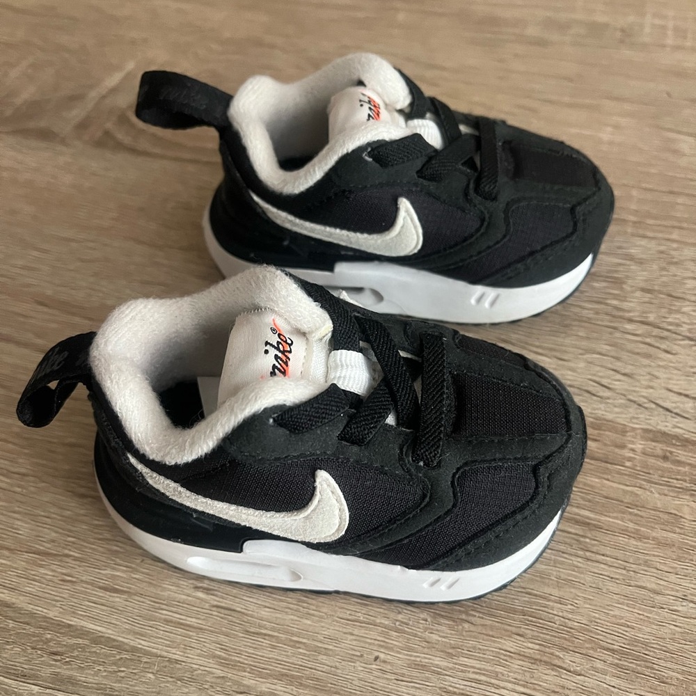 Nike Kids Black and White Sneakers